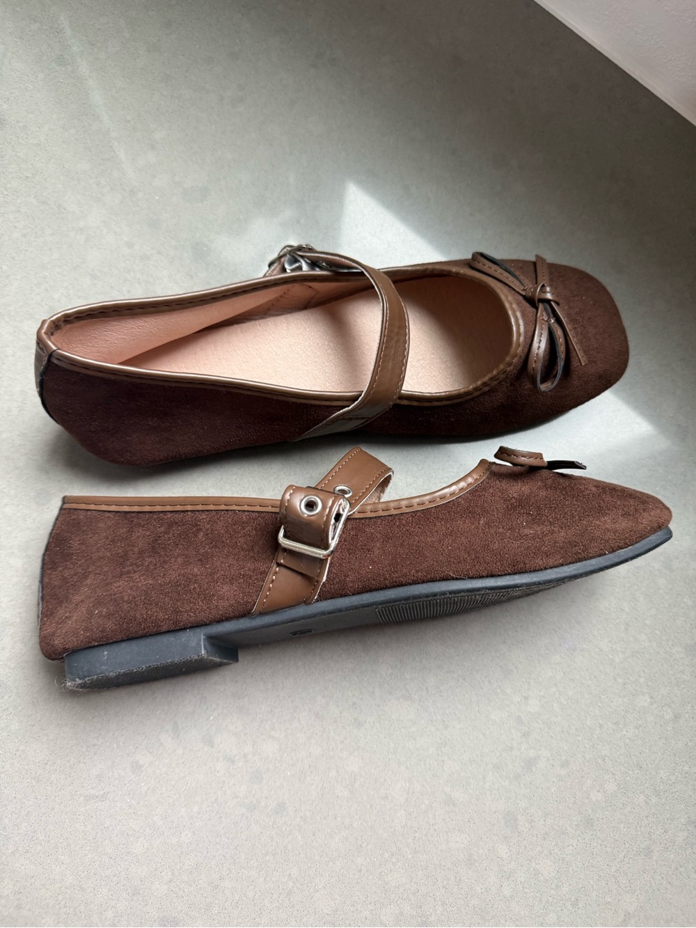 Classic Brown Mary Jane Ballet Flats with Bow - Picture 2 of 4